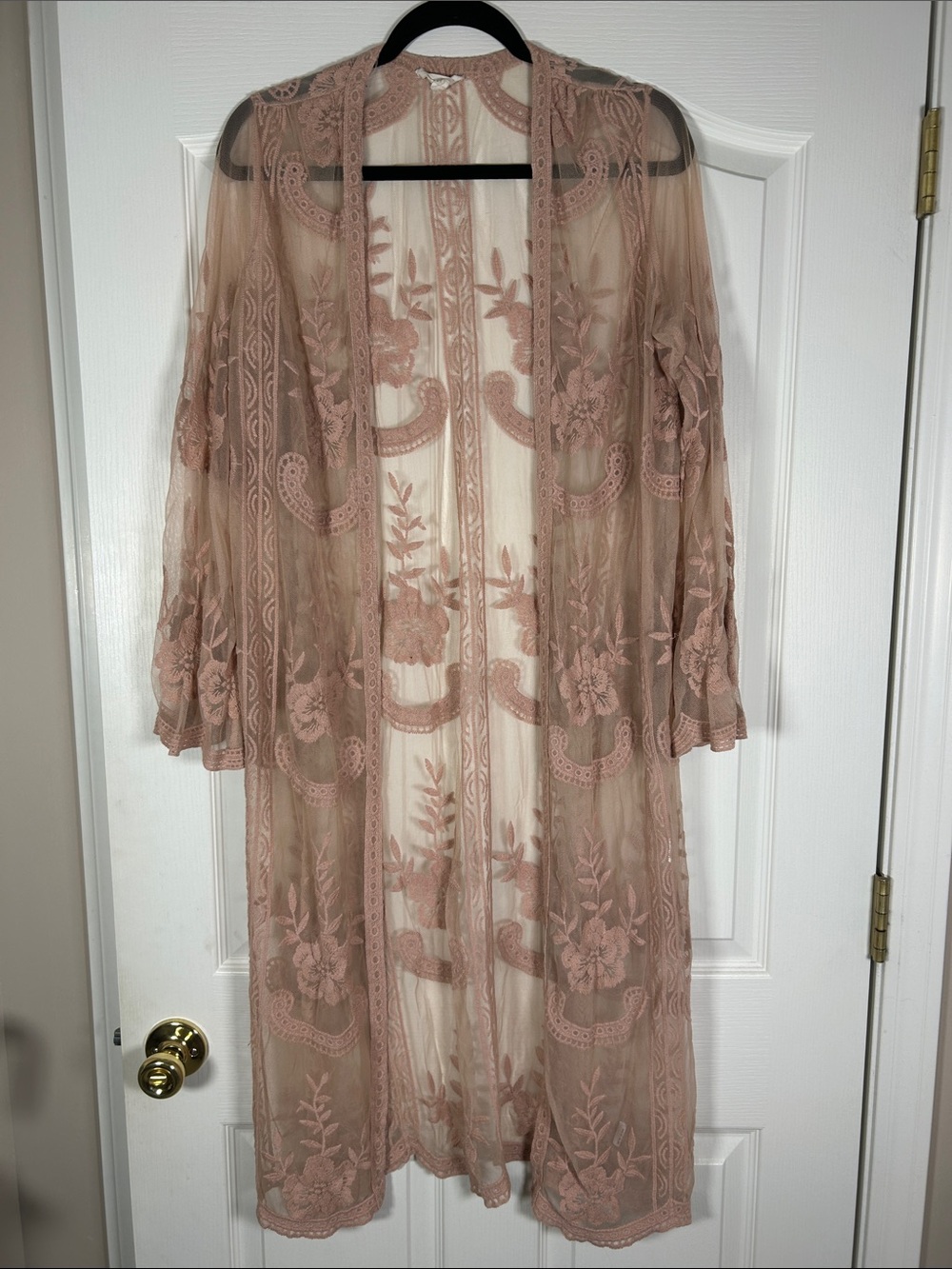 Honey Punch Blush Pink Sheer Floral Embroidered Kimono size medium